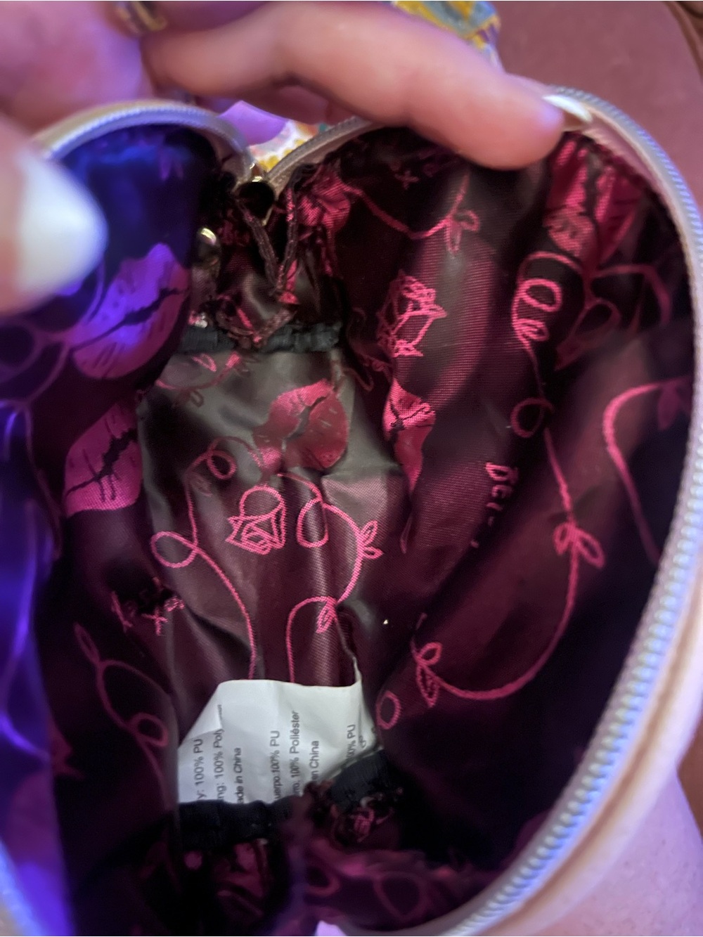 Betsy Johnson Coin Purse with Fuchsia Floral Lining - Picture 4 of 4